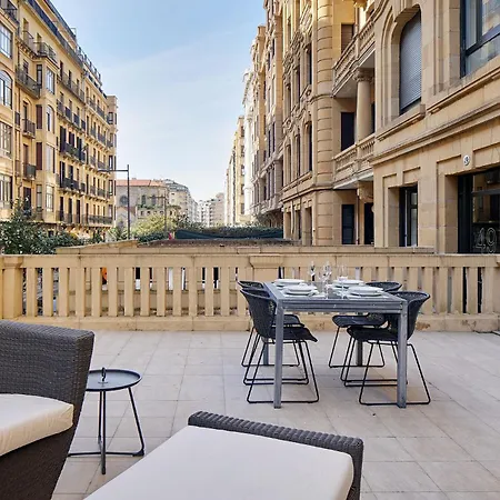 The Collection - Aura 公寓